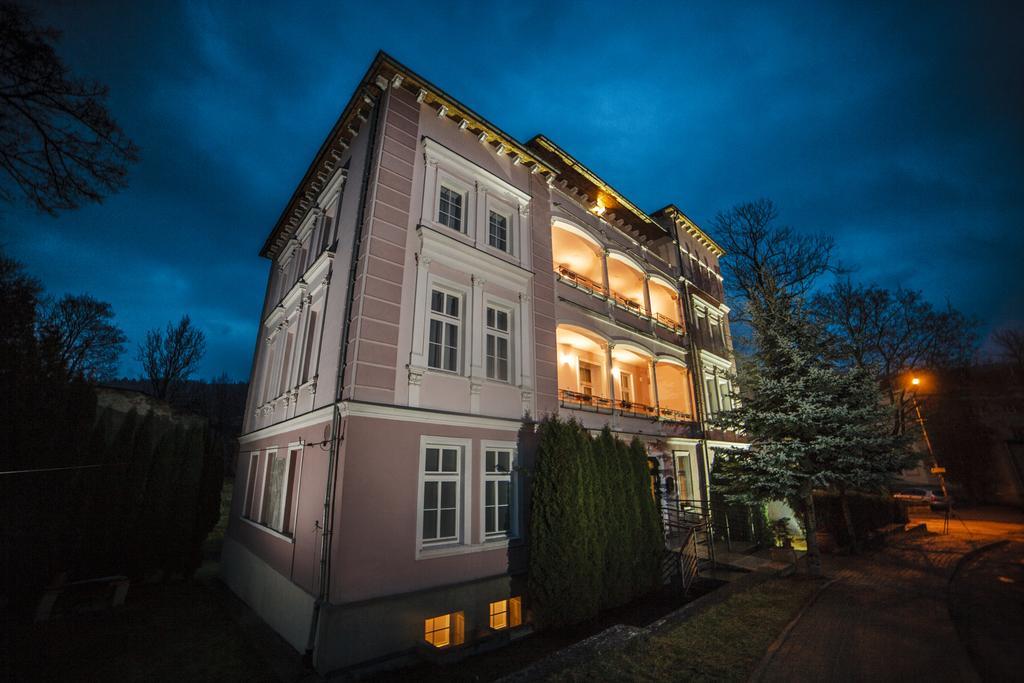 Willa Arabeska Lądek-Zdrój Buitenkant foto